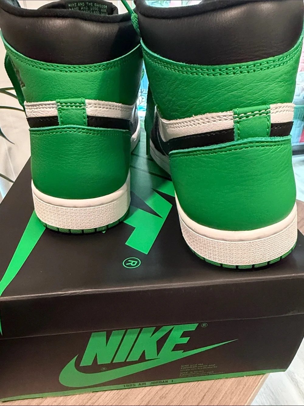 AIR JORDAN 1’s